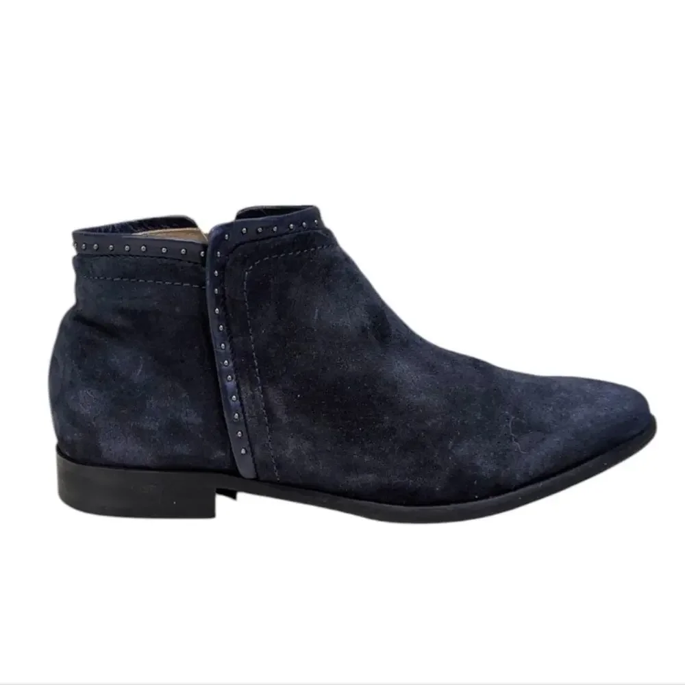 Italeau Miralda Water Resistant Bootie GUC $445 Size 38.5  US 8   S3880